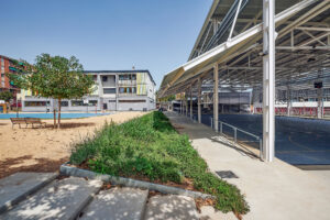 Construcció de pista esportiva coberta