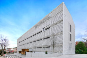 Clínica construïda per nosaltres
