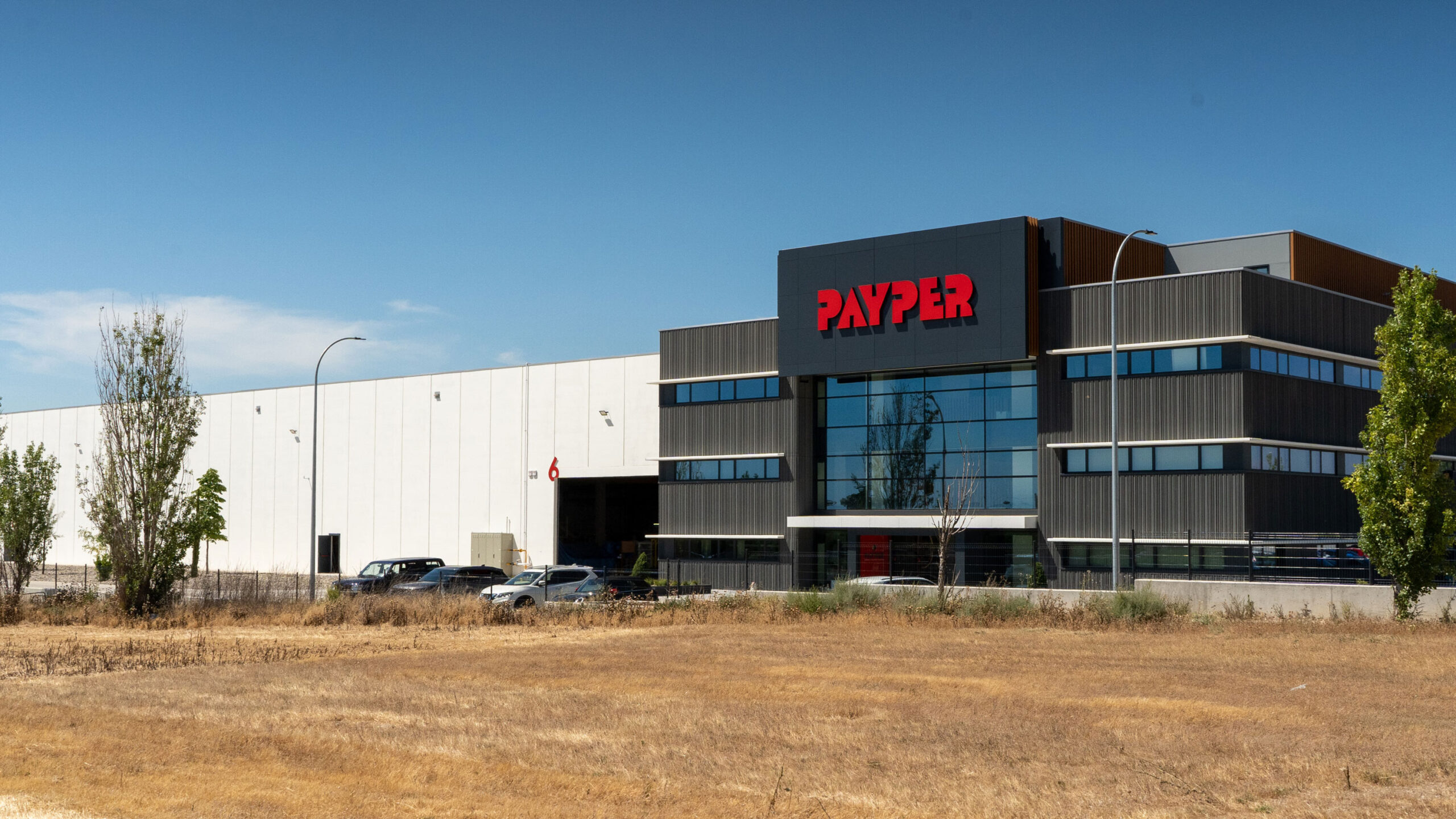 Nau industrial de l'empresa PAYPER