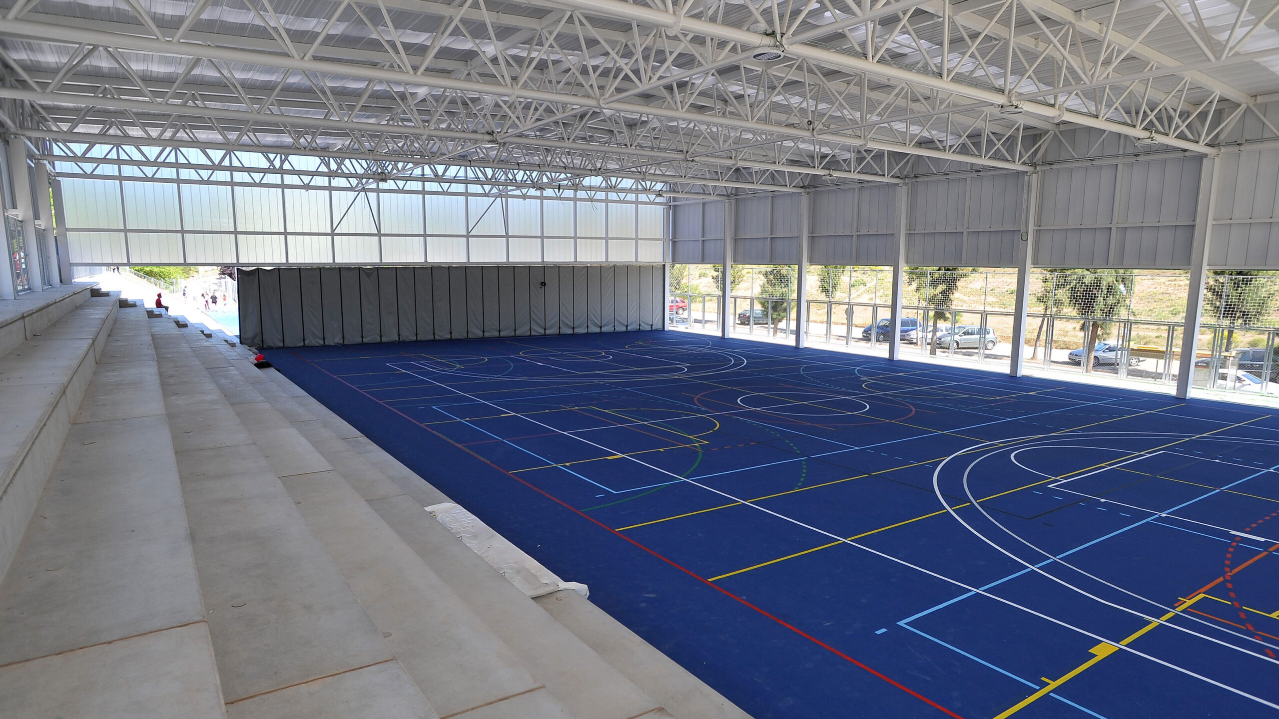 Pista esportiva coberta